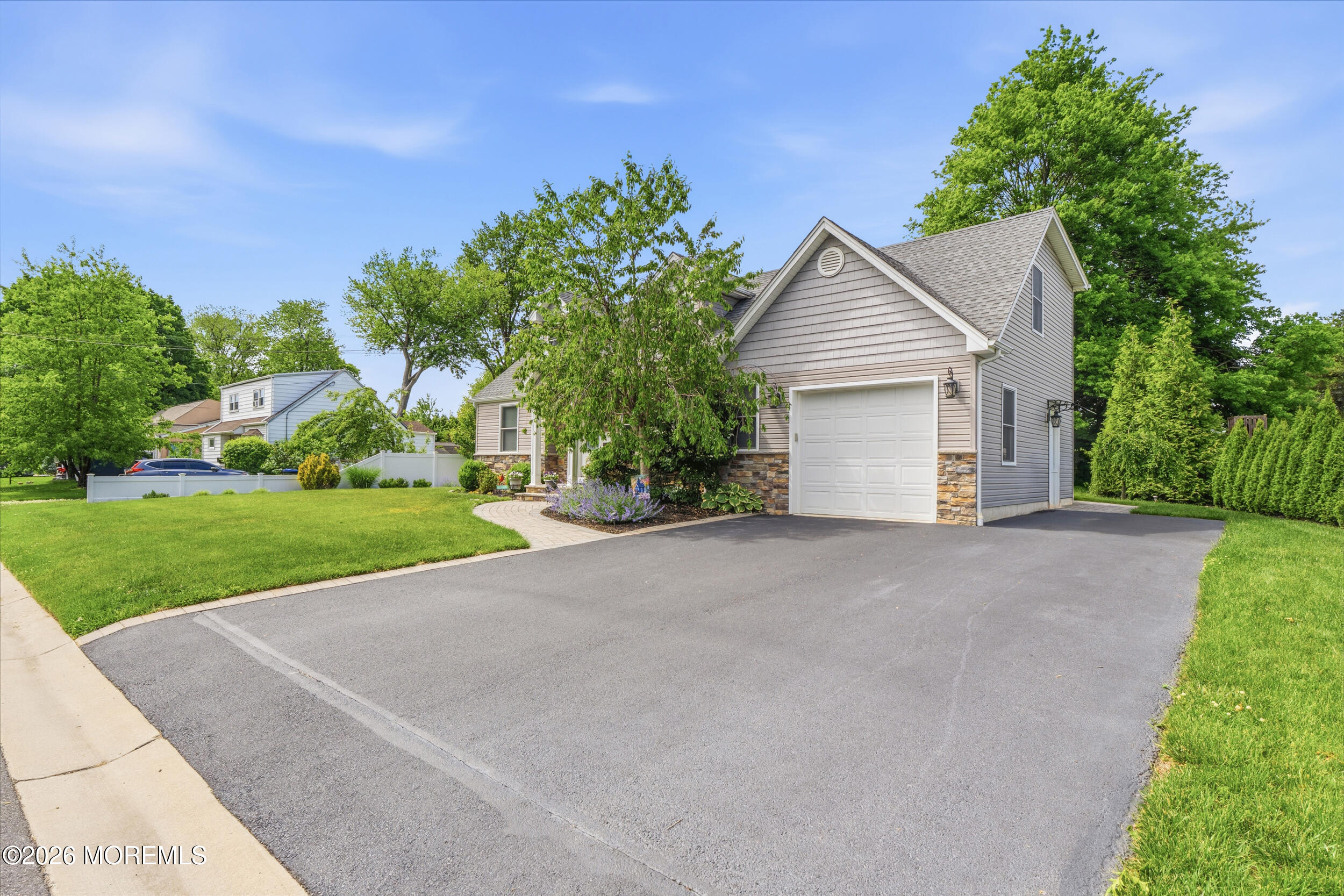 East Brunswick, New Jersey, 08816, United States, 4 Bedrooms Bedrooms, ,3 BathroomsBathrooms,Residential,For Sale,2049149