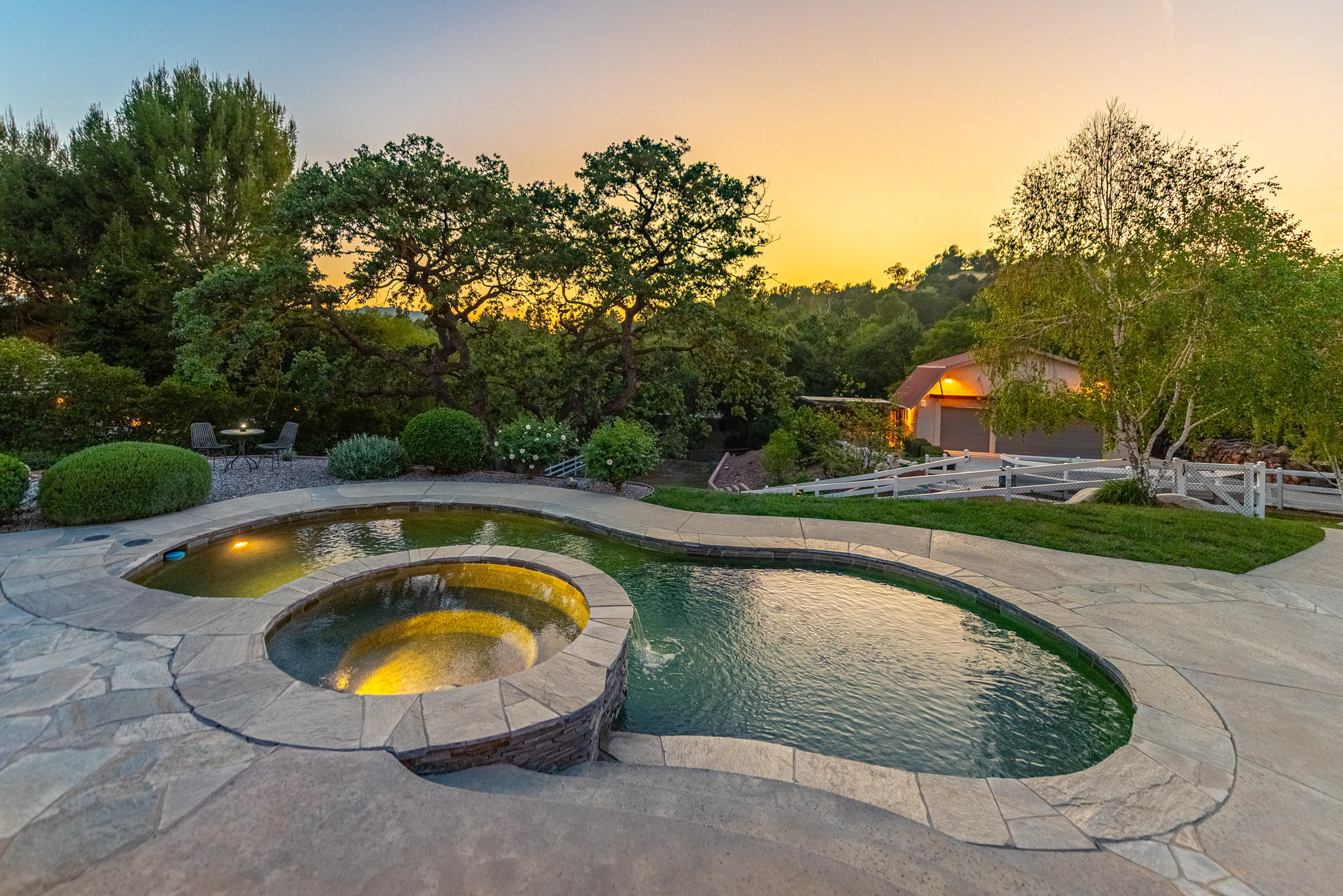  Sprawling Estate in Old Agoura - 物件實景
