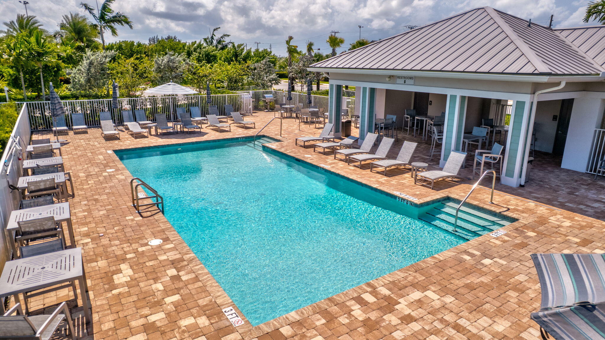 Lake Worth, Florida, 33467, United States, 5 Bedrooms Bedrooms, ,3 BathroomsBathrooms,Residential,For Sale,1838000