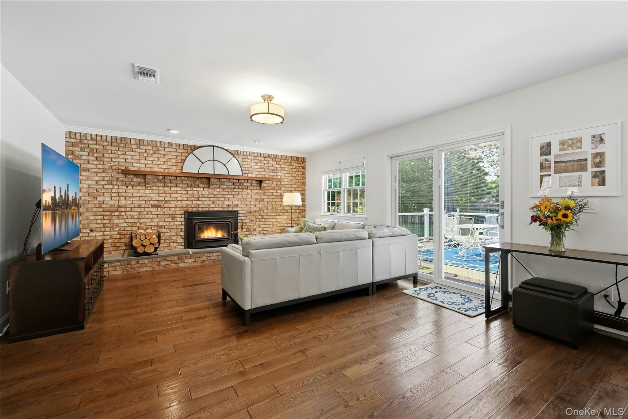  19 Quaker Hill Road, Stony Brook, NY, 11790 - 物件實景