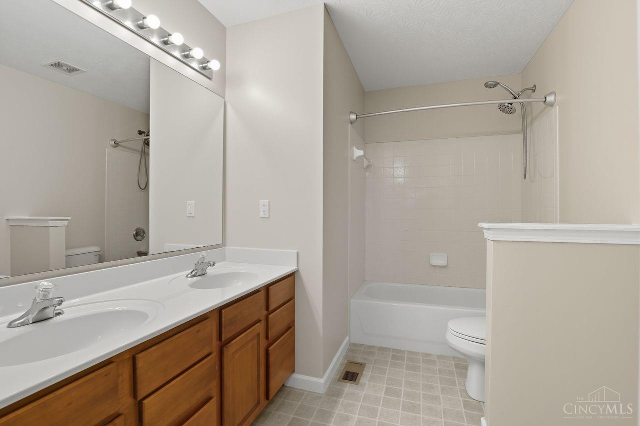 Liberty Twp, Ohio, 45011, United States, 4 Bedrooms Bedrooms, ,3 BathroomsBathrooms,Residential,For Sale,1961046