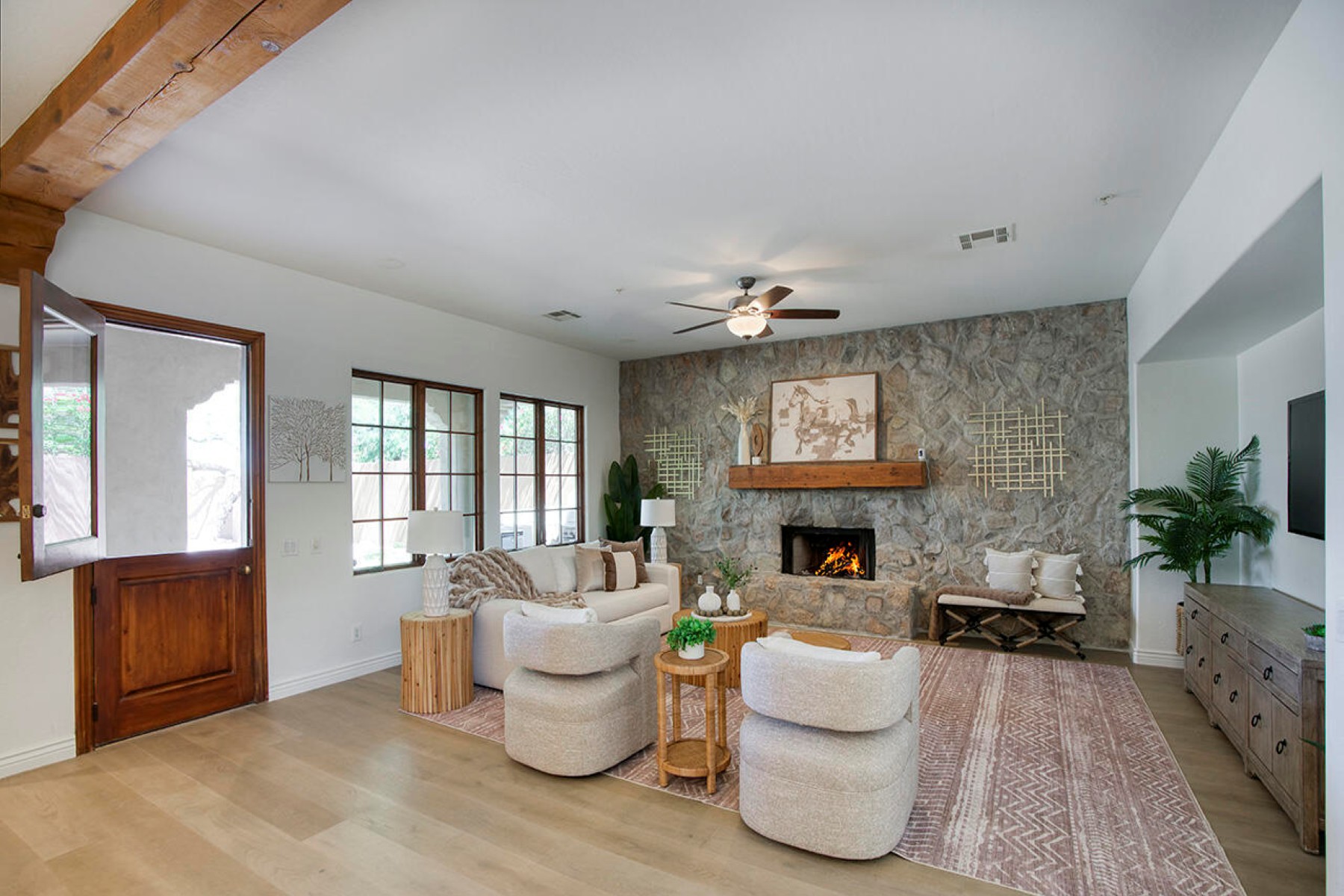  9096 E Mountain Spring Road  Scottsdale, AZ - 物件實景