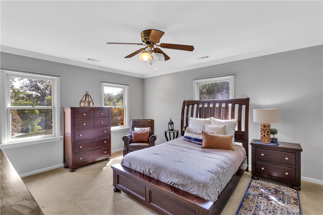 Hampton, Pennsylvania, 15044, United States, 4 Bedrooms Bedrooms, ,6 BathroomsBathrooms,Residential,For Sale,1947069