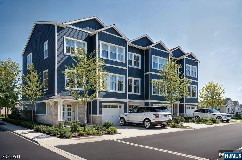 North Arlington, New Jersey, 07031, United States, 2 Bedrooms Bedrooms, ,2 BathroomsBathrooms,Residential,For Sale,2009077