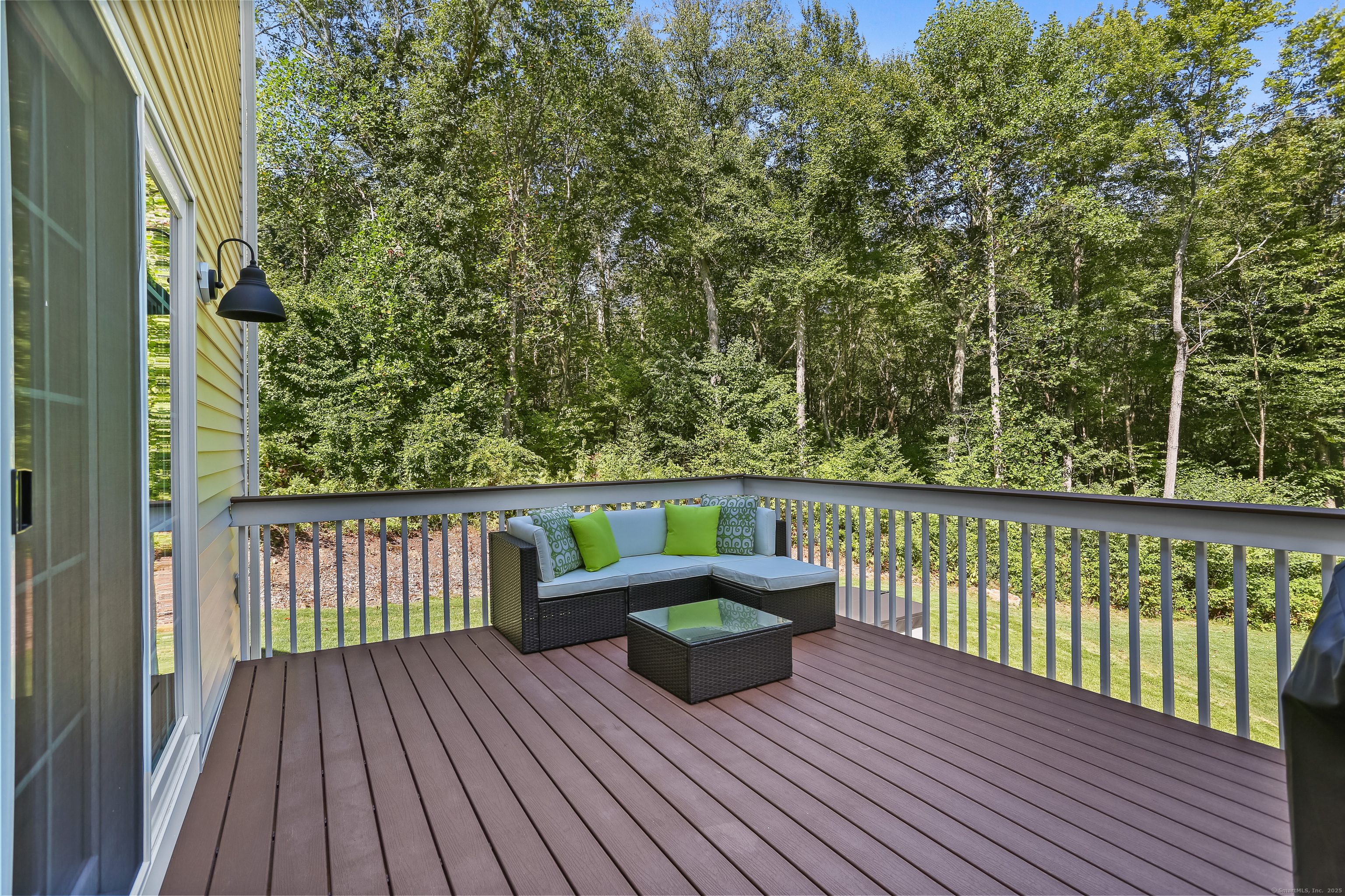 Shelton, Connecticut, 06484, United States, 4 Bedrooms Bedrooms, ,3 BathroomsBathrooms,Residential,For Sale,1939278