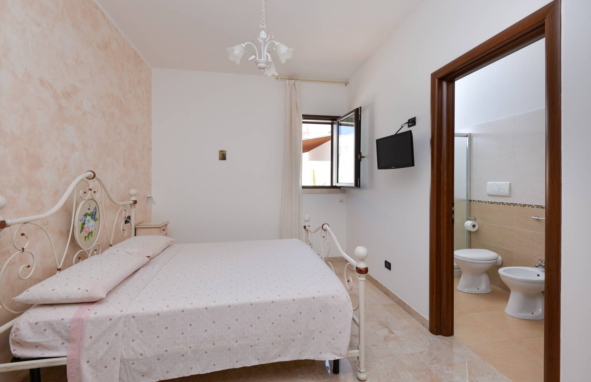 Via Aldo Moro, Giurdignano, Lecce, 73020, IT, 11 Bedrooms Bedrooms, ,11 BathroomsBathrooms,Residential,For Sale,Via Aldo Moro,1576238