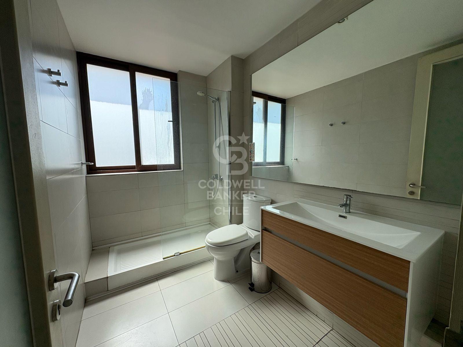 Vitacura, Chile, 3 Bedrooms Bedrooms, ,3 BathroomsBathrooms,Residential,For Sale,1784009