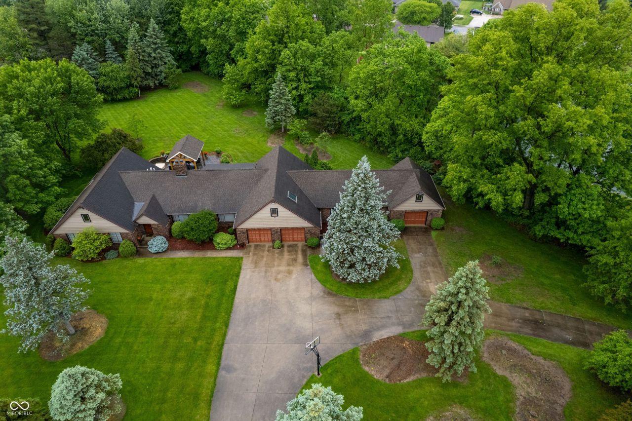 Muncie, Indiana, 47304, United States, 4 Bedrooms Bedrooms, ,5 BathroomsBathrooms,Residential,For Sale,1828305