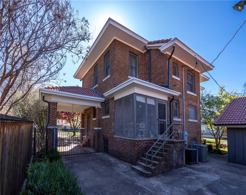 Siloam Springs, Arkansas, 72761, United States, 5 Bedrooms Bedrooms, ,3 BathroomsBathrooms,Residential,For Sale,1984286