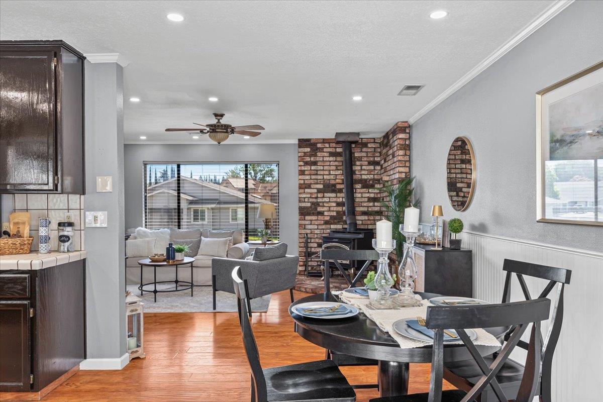Oakdale, California, 95361, United States, 3 Bedrooms Bedrooms, ,3 BathroomsBathrooms,Residential,For Sale,1923997