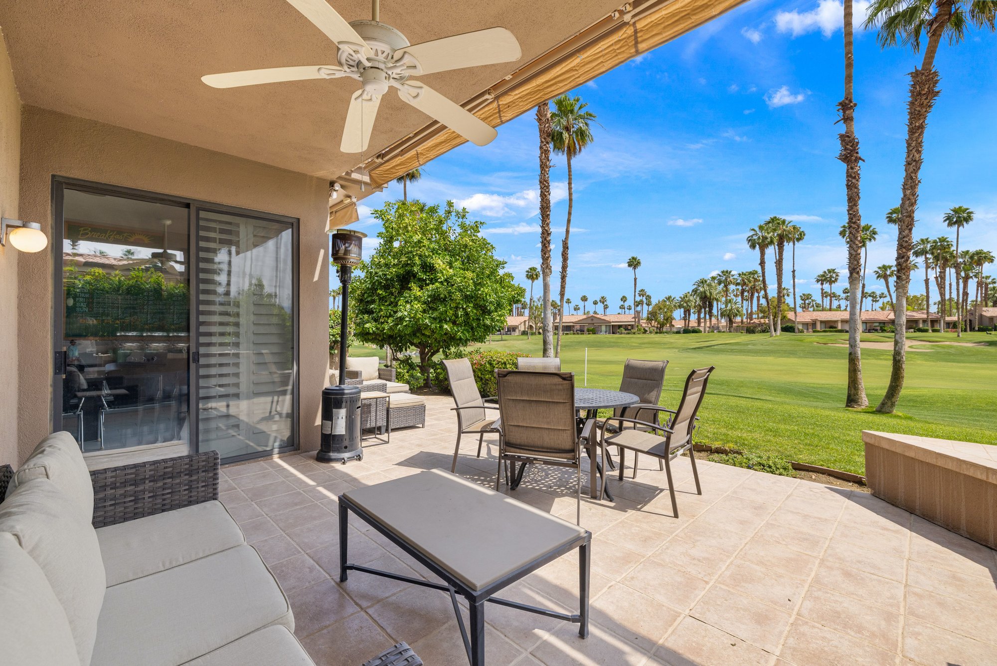  Remodeled Open Space Living in Palm Desert - 物件實景