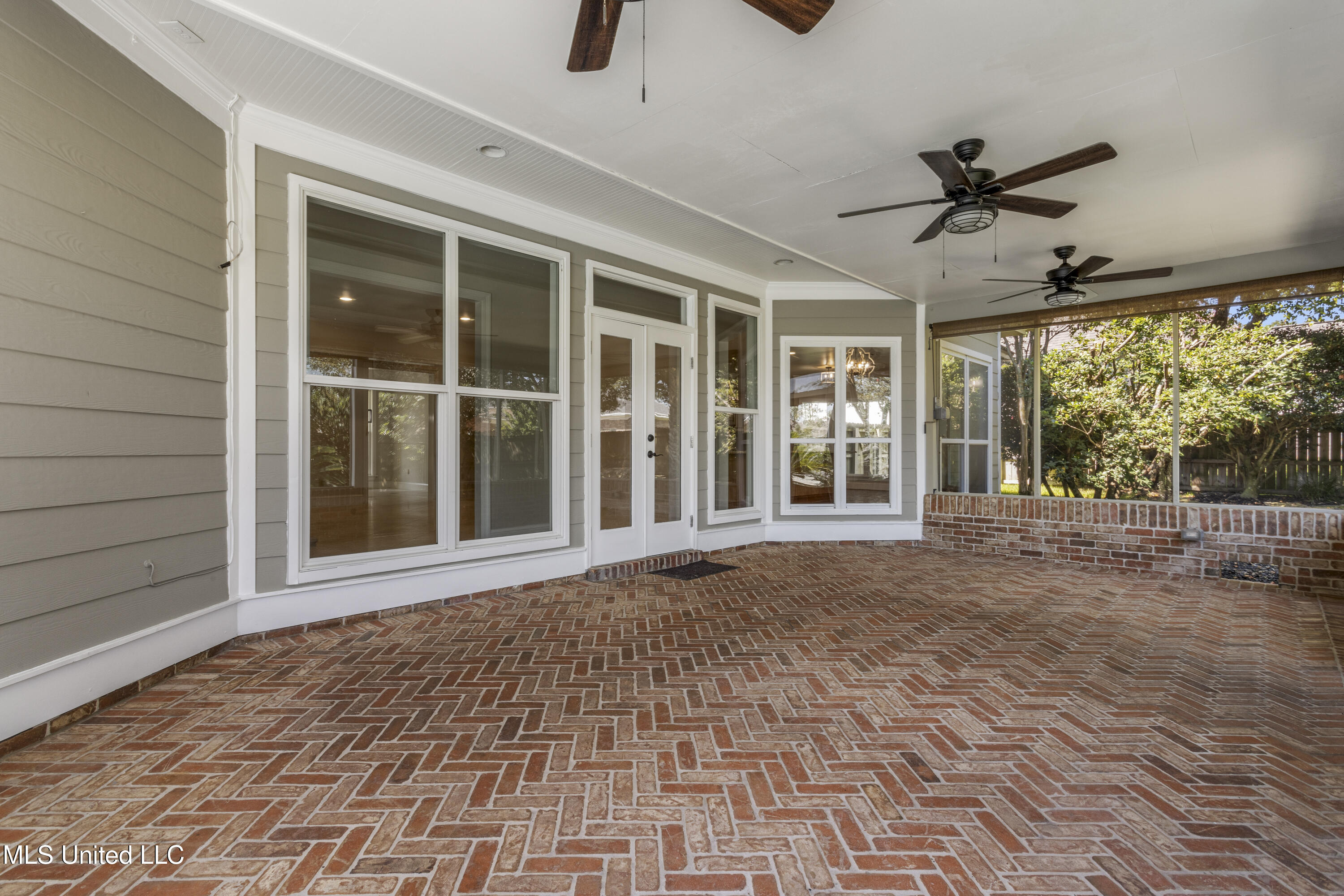 Biloxi, Mississippi, 39531, United States, 4 Bedrooms Bedrooms, ,3 BathroomsBathrooms,Residential,For Sale,1908803