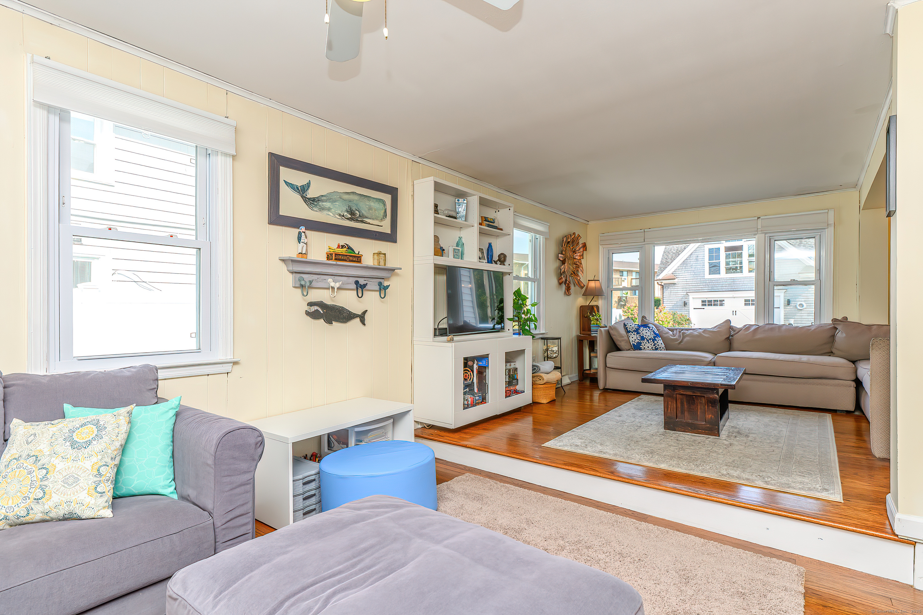 Milford, Connecticut, 06460, United States, 3 Bedrooms Bedrooms, ,2 BathroomsBathrooms,Residential,For Sale,1942157