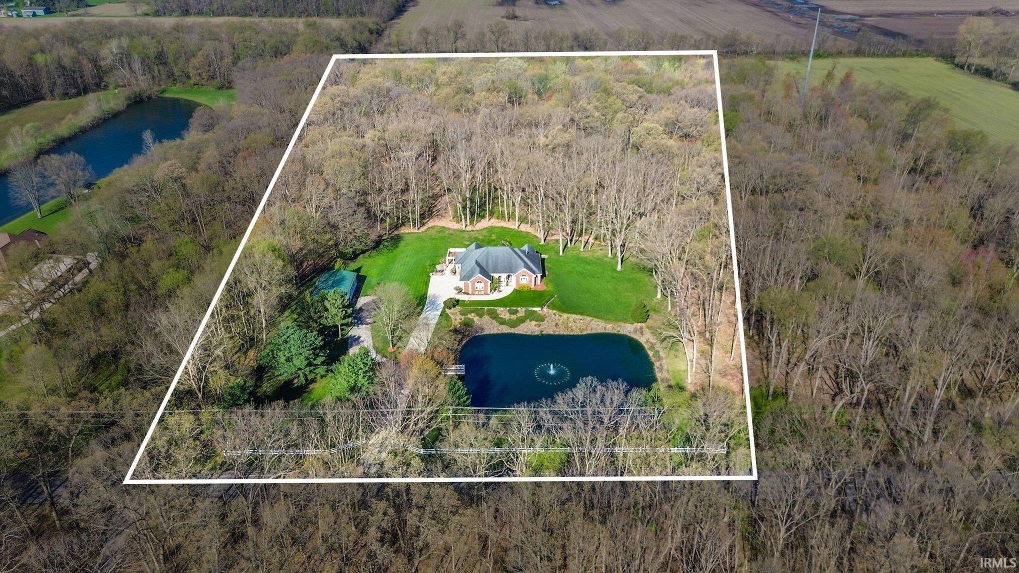 Osceola, Indiana, 46561, United States, 3 Bedrooms Bedrooms, ,3 BathroomsBathrooms,Residential,For Sale,2038856