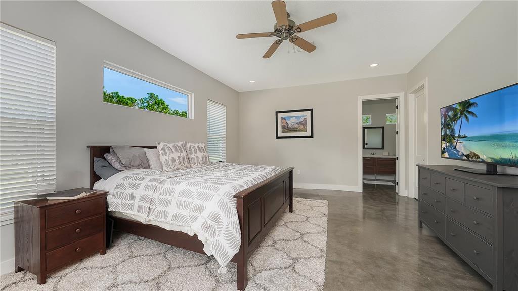 Sarasota, Florida, 34240, United States, 4 Bedrooms Bedrooms, ,4 BathroomsBathrooms,Residential,For Sale,1987822