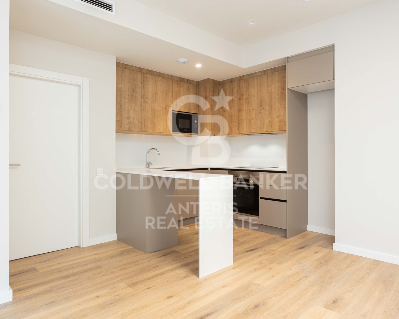 Barcelona, Catalonia, ES, 3 Bedrooms Bedrooms, ,2 BathroomsBathrooms,Residential,For Sale,1687492