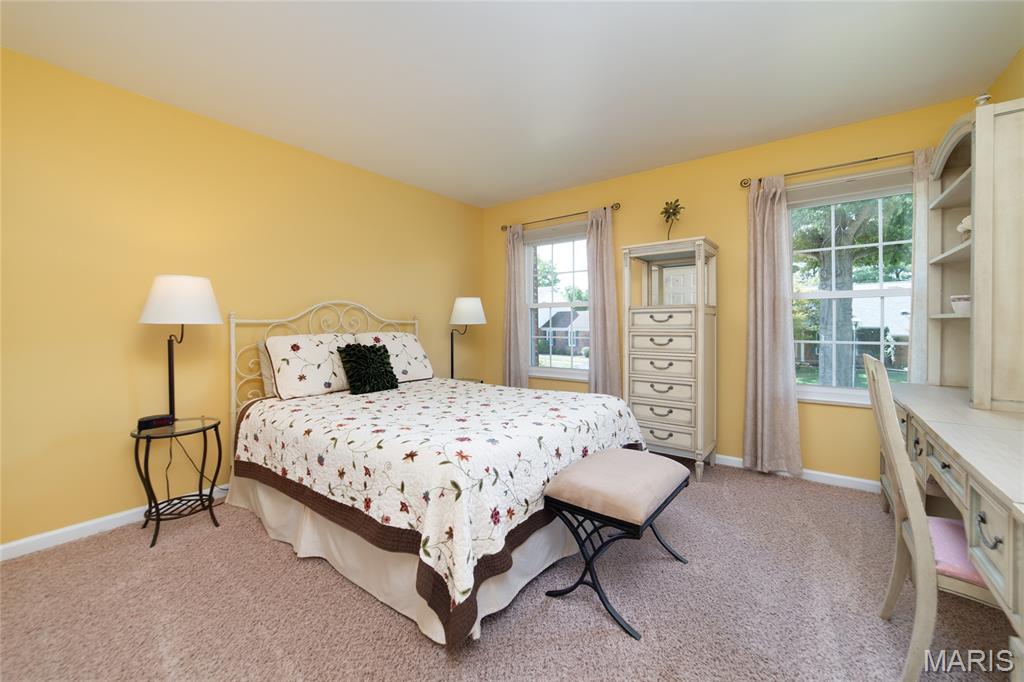 Chesterfield, Missouri, 63017, United States, 4 Bedrooms Bedrooms, ,3 BathroomsBathrooms,Residential,For Sale,1966337