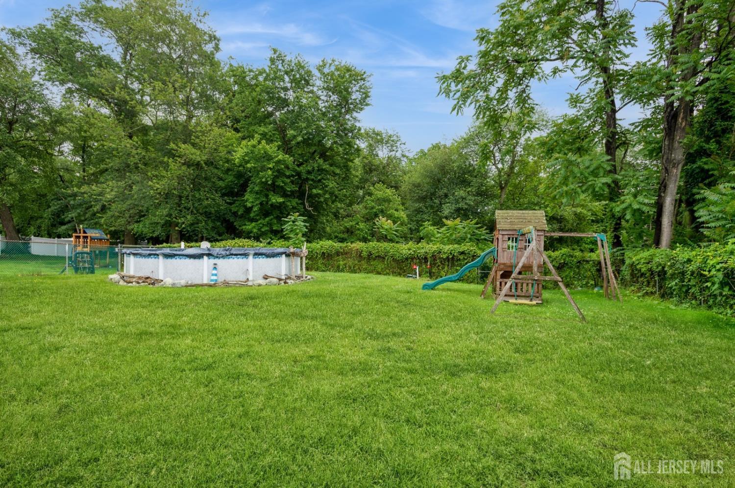 Spotswood, New Jersey, 08884, United States, 3 Bedrooms Bedrooms, ,2 BathroomsBathrooms,Residential,For Sale,1856580