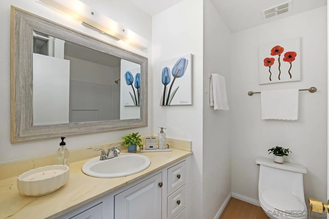 Poway, California, 92064, United States, 3 Bedrooms Bedrooms, ,2 BathroomsBathrooms,Residential,For Sale,1911410