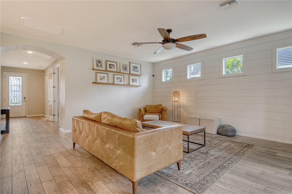 Bradenton, Florida, 34211, United States, 3 Bedrooms Bedrooms, ,2 BathroomsBathrooms,Residential,For Sale,1829078