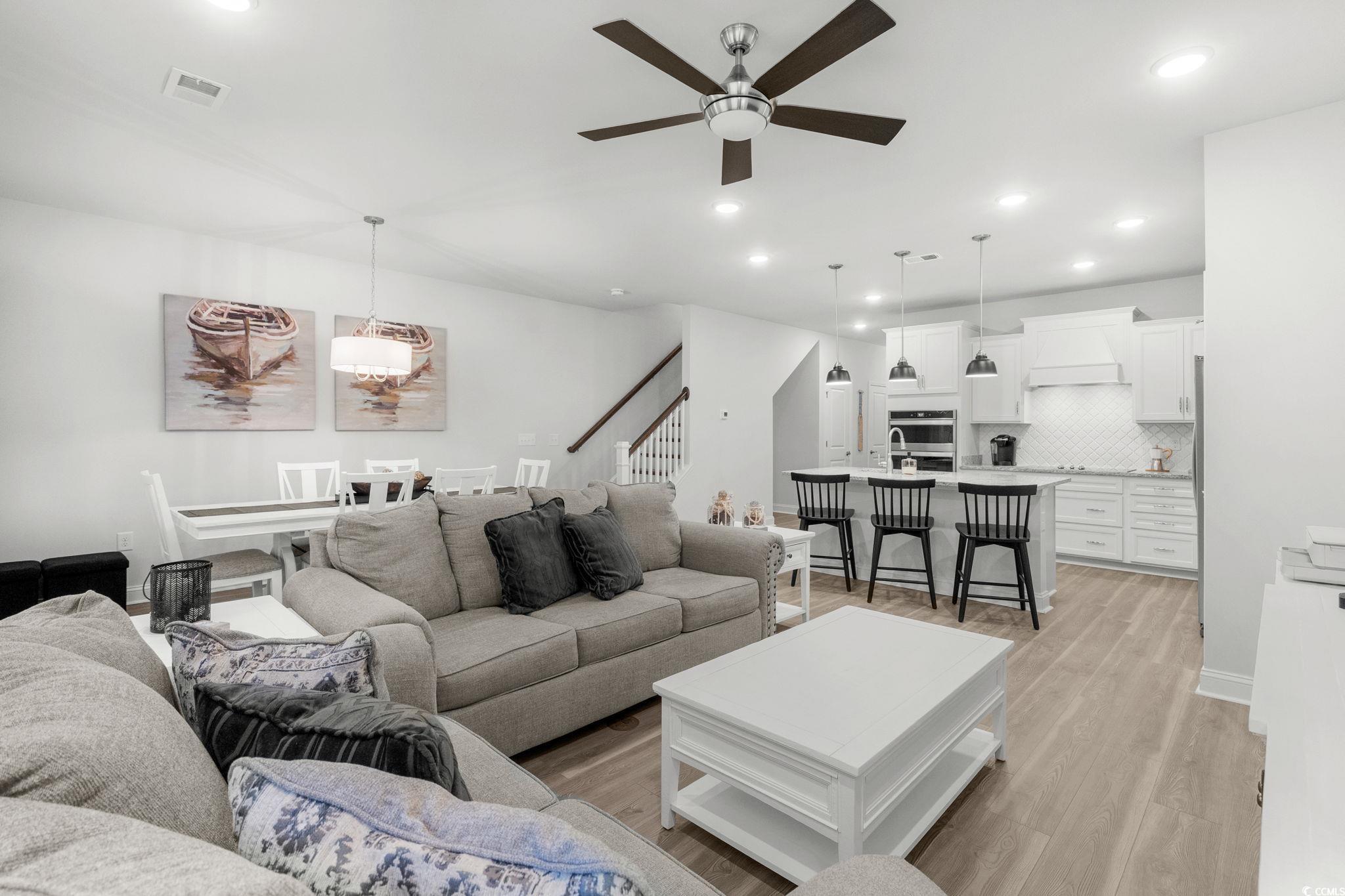 North Myrtle Beach, South Carolina, 29582, United States, 4 Bedrooms Bedrooms, ,4 BathroomsBathrooms,Residential,For Sale,1969282