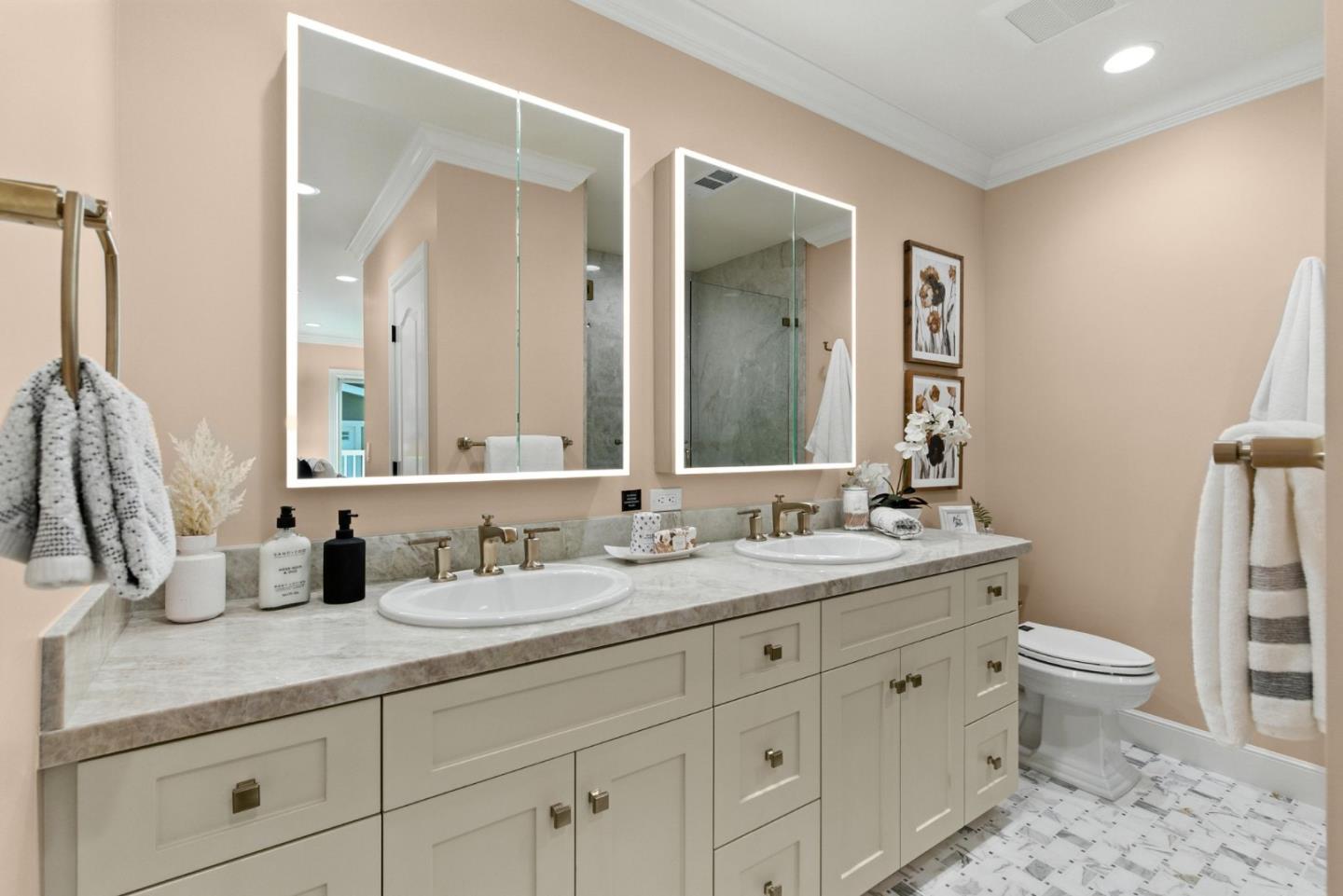 San Mateo, California, 94402, United States, 5 Bedrooms Bedrooms, ,4 BathroomsBathrooms,Residential,For Sale,1941732