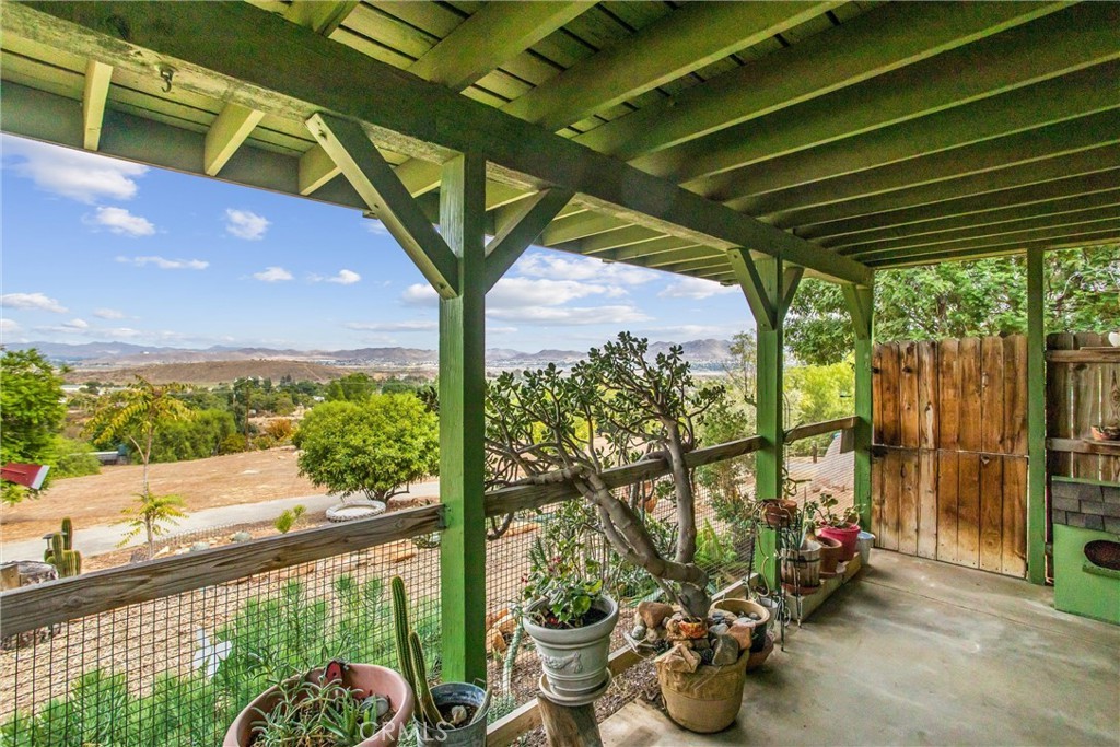 Lake Elsinore, California, 92530, United States, 3 Bedrooms Bedrooms, ,1 BathroomBathrooms,Residential,For Sale,1943552