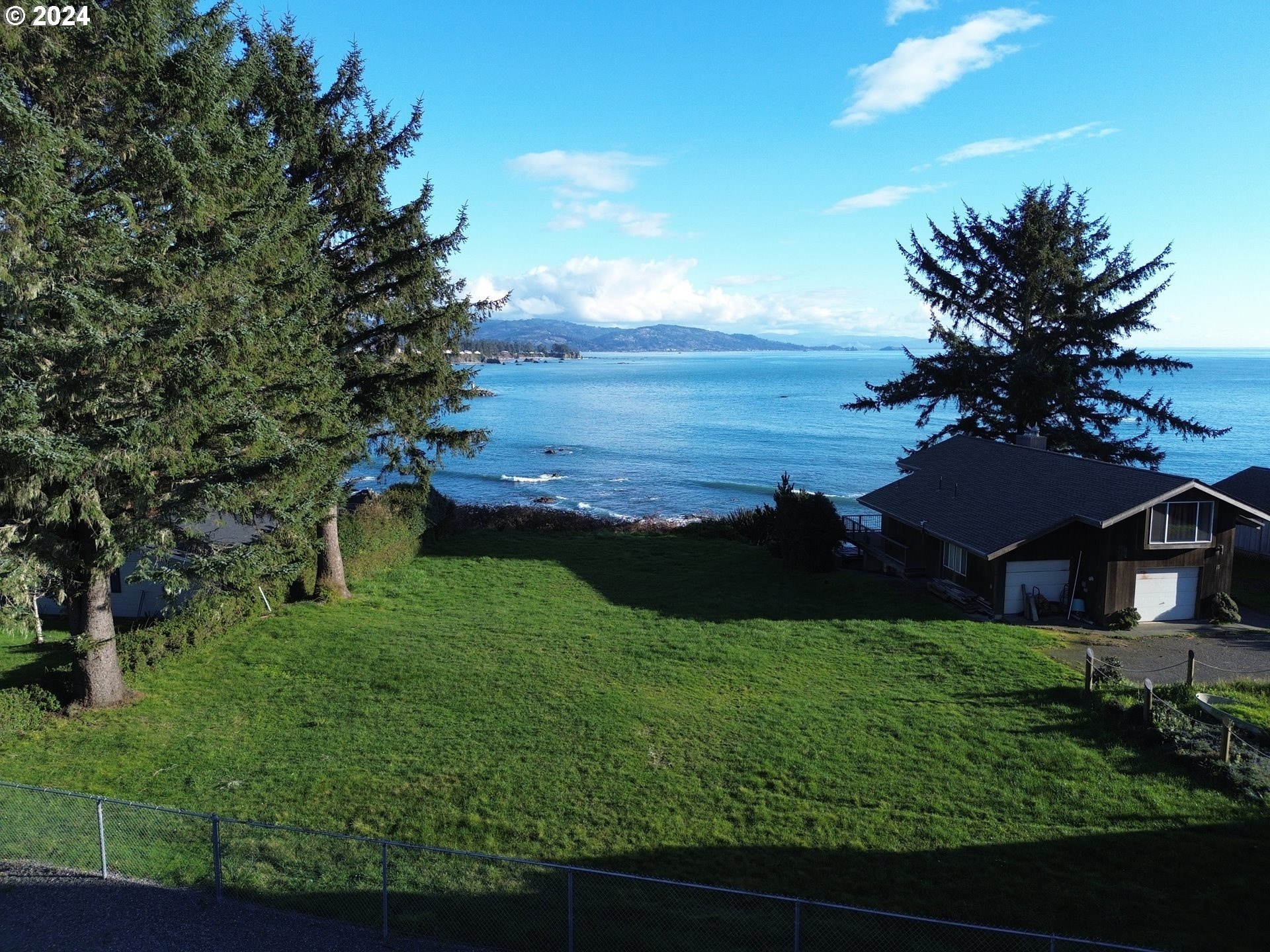 Brookings, Oregon, 97415, United States, 3 Bedrooms Bedrooms, ,3 BathroomsBathrooms,Residential,For Sale,1981065