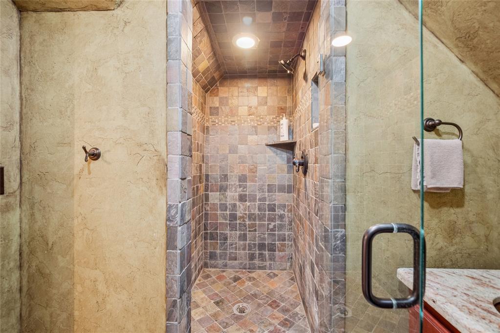 Edmond, Oklahoma, 73013, United States, 4 Bedrooms Bedrooms, ,5 BathroomsBathrooms,Residential,For Sale,1912730