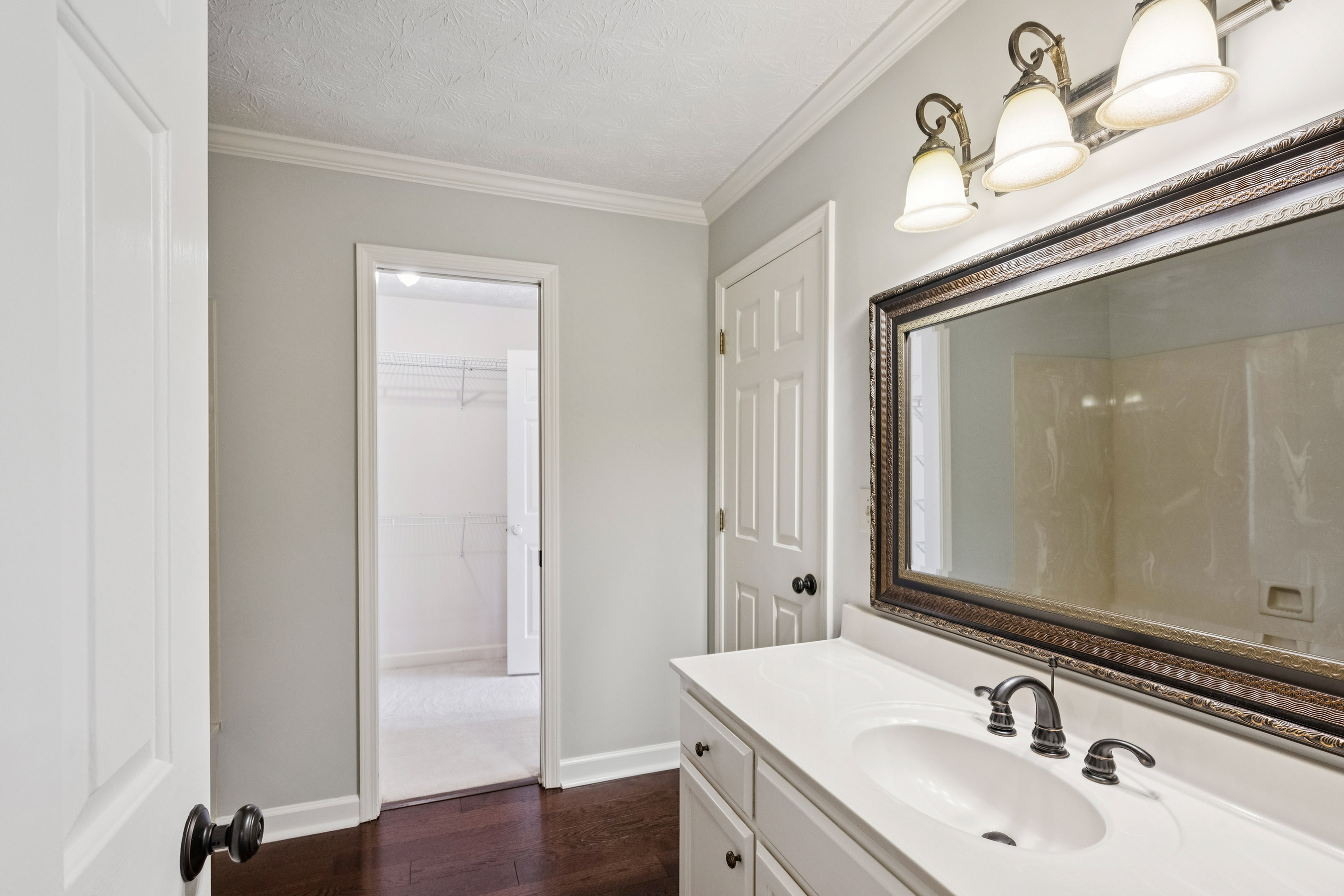  Beautifully Maintained Brick Home on Quiet Cul-de-sac Near Downtown Roswell - 物件實景
