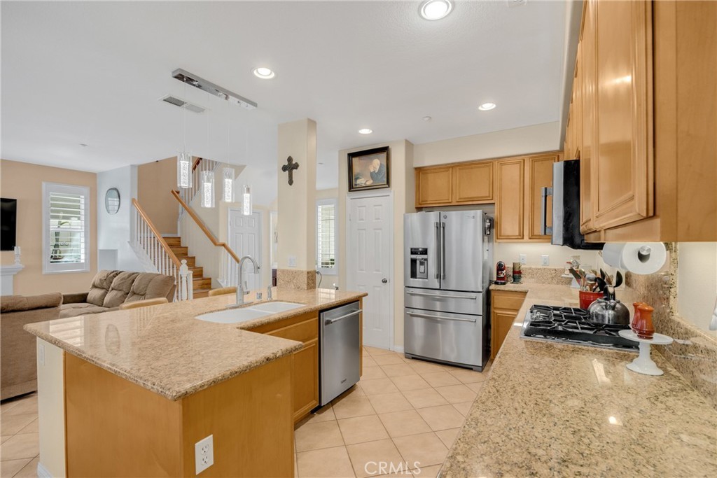 Highland, California, 92346, United States, 5 Bedrooms Bedrooms, ,4 BathroomsBathrooms,Residential,For Sale,1975200