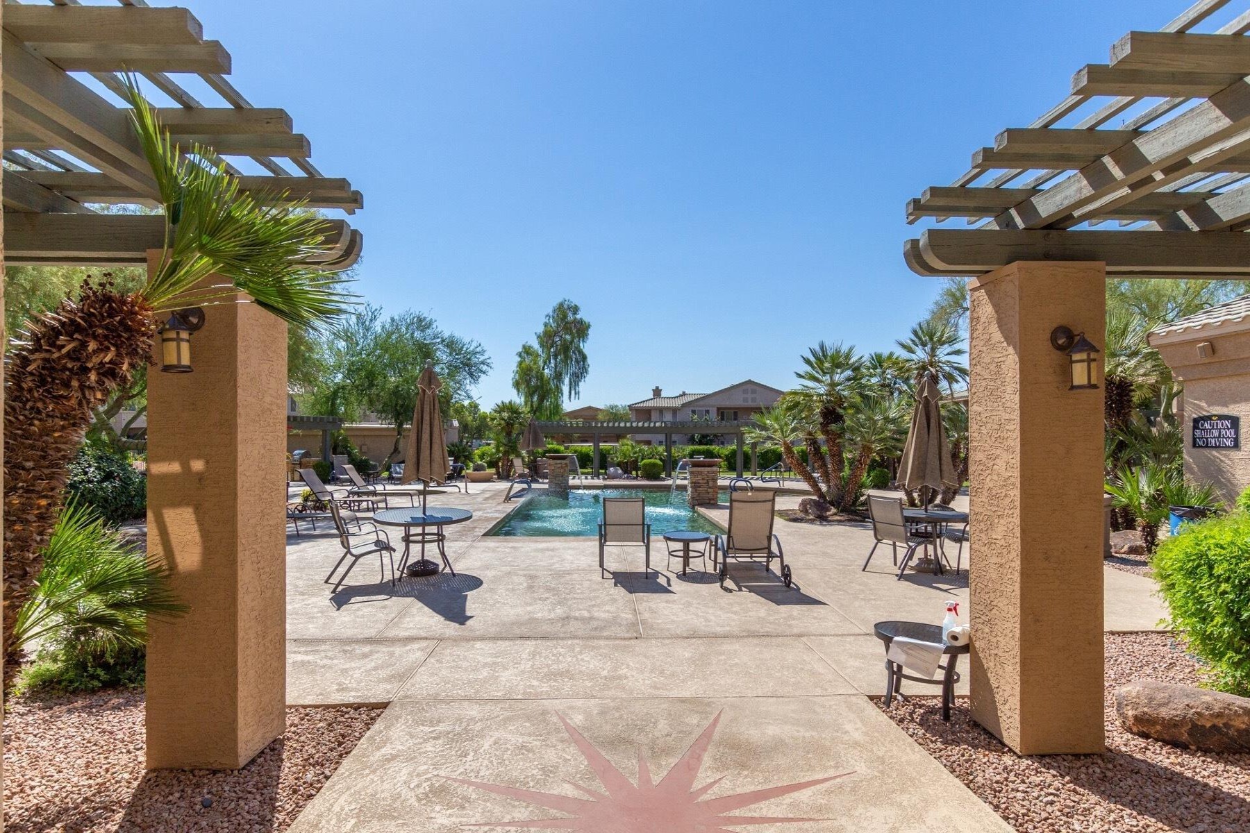  16013 S Desert Foothills Parkway  Phoenix, AZ - 物件實景