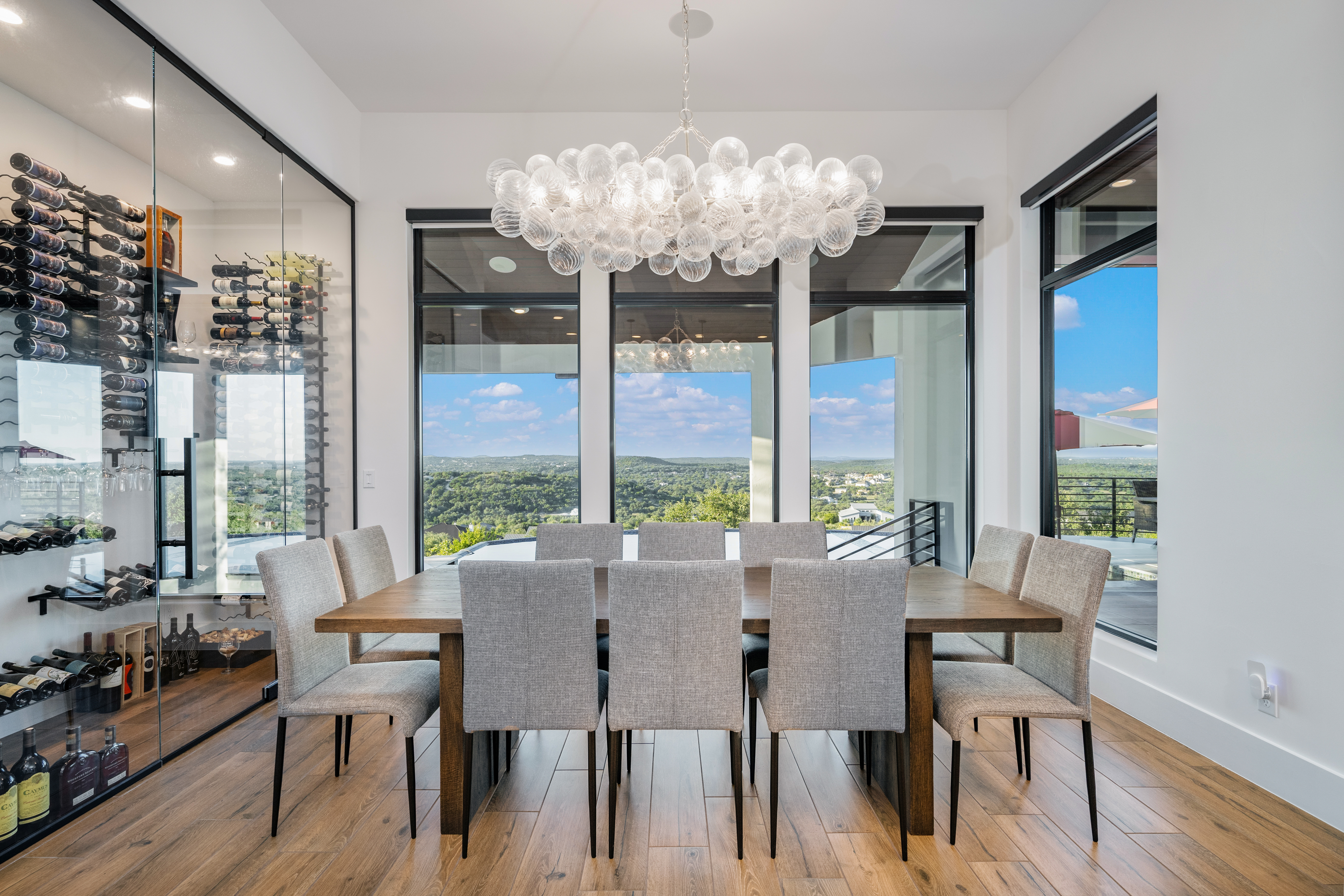  Panoramic Views and Luxury Living - 物件實景