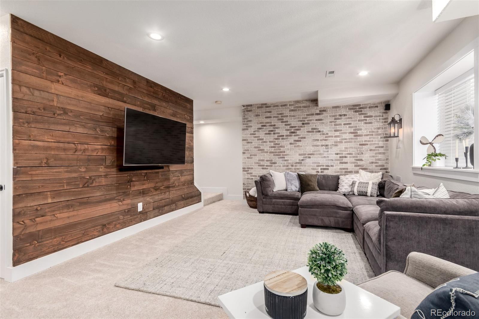 Broomfield, Colorado, 80023, United States, 5 Bedrooms Bedrooms, ,3 BathroomsBathrooms,Residential,For Sale,1903509