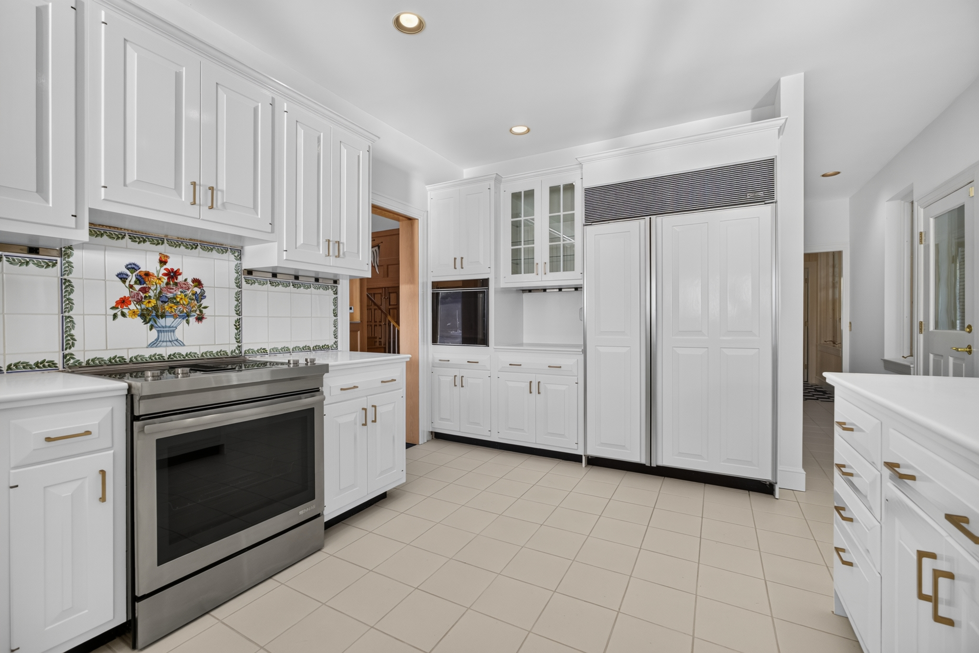  Set on 2.1 Private Acres Directly Along Hamburg Cove - 物件實景