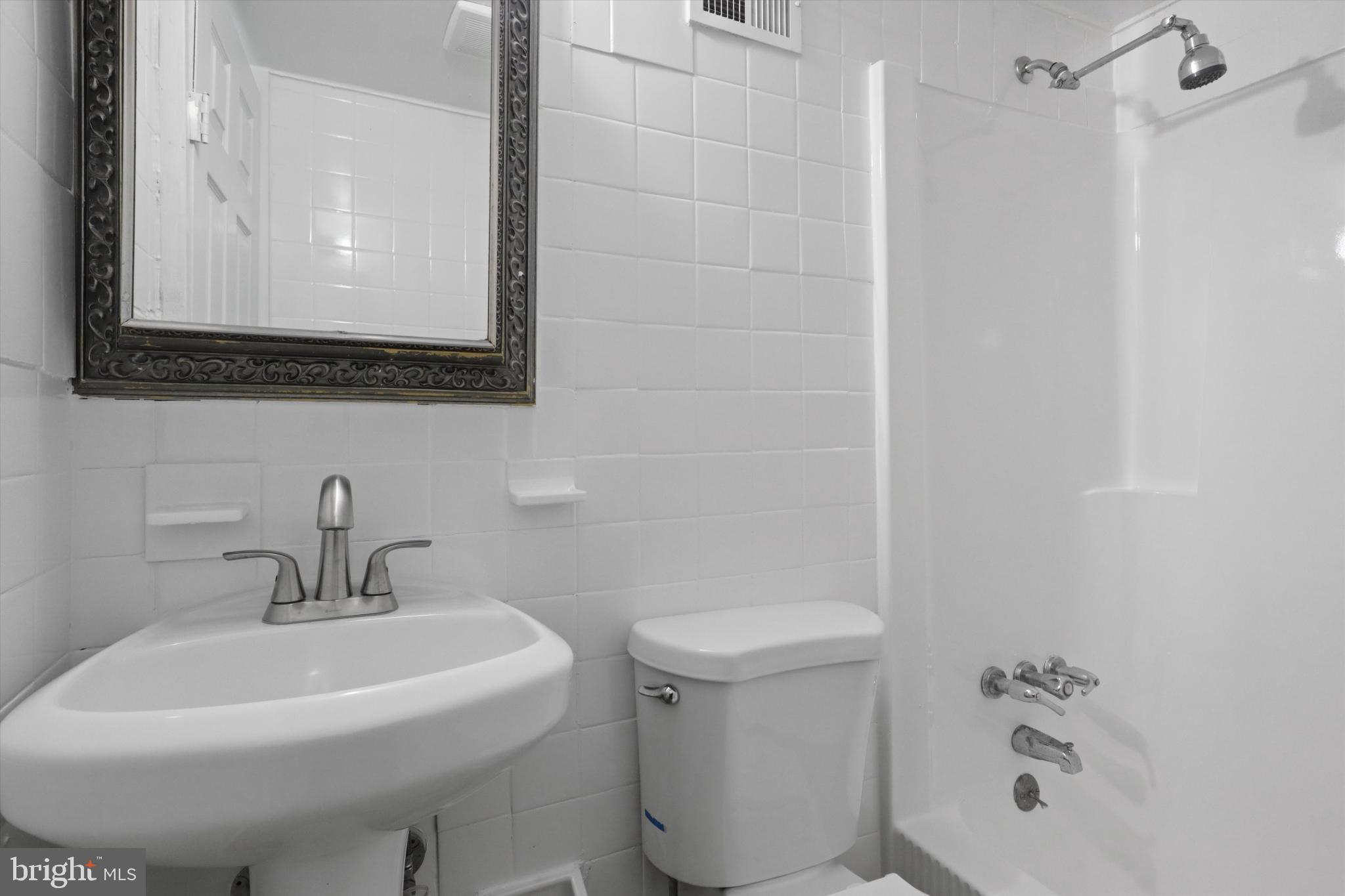 Washington, District of Columbia, 20012, United States, 2 Bedrooms Bedrooms, ,2 BathroomsBathrooms,Residential,For Sale,1983758