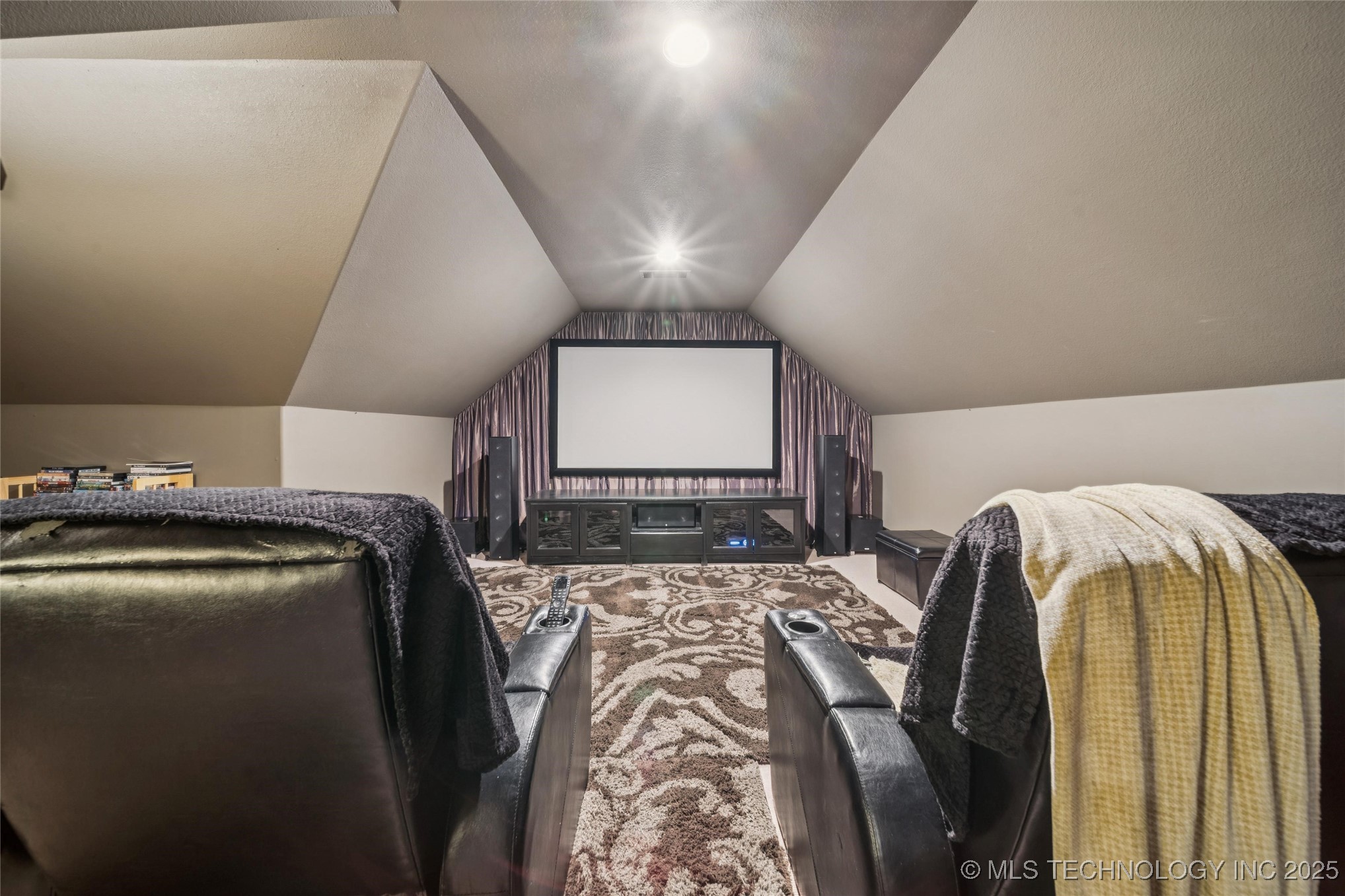 Mounds, Oklahoma, 74047, United States, 4 Bedrooms Bedrooms, ,6 BathroomsBathrooms,Residential,For Sale,1960960