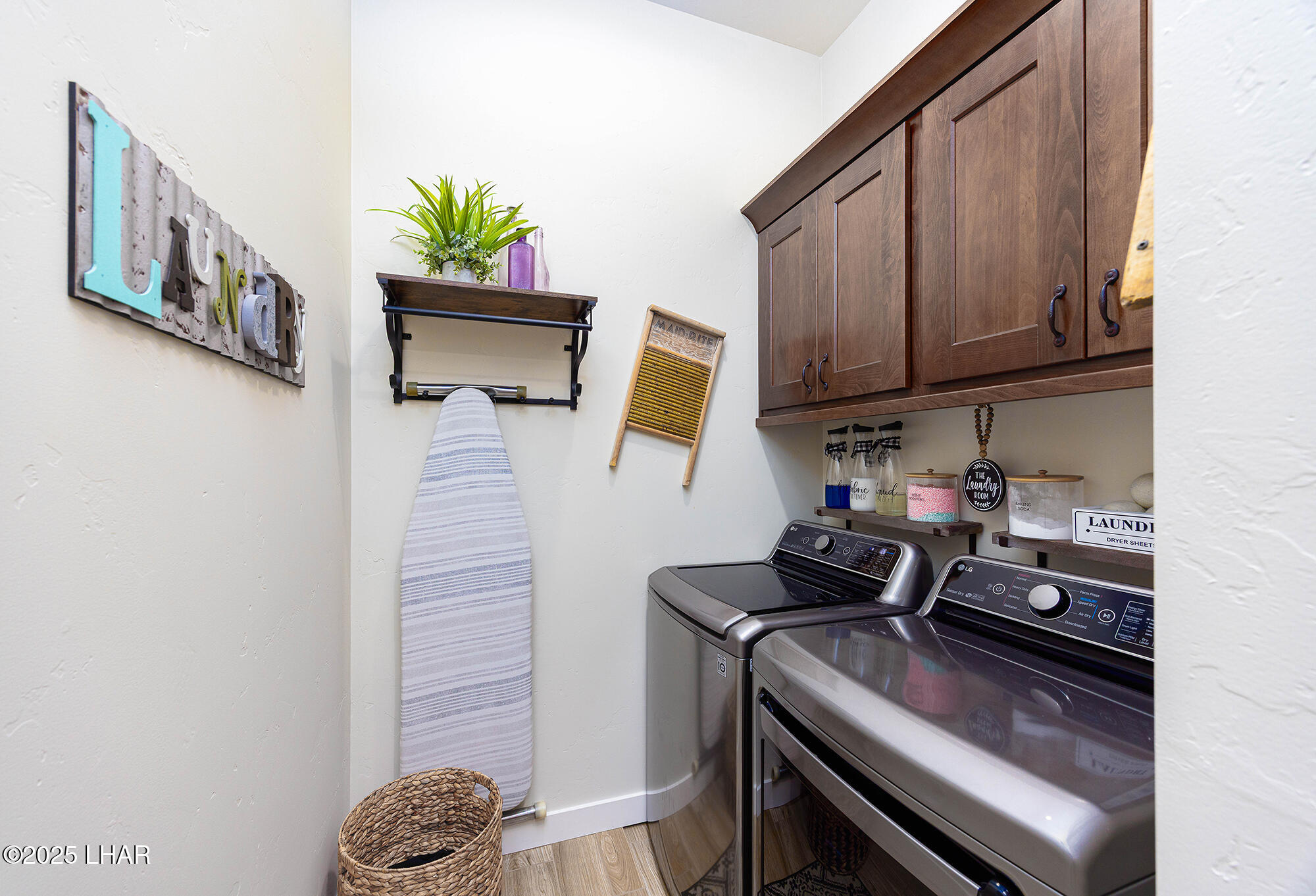 Lake Havasu City, Arizona, 86406, United States, 3 Bedrooms Bedrooms, ,1 BathroomBathrooms,Residential,For Sale,1998325