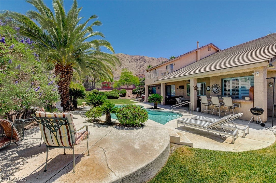 Las Vegas, Nevada, 89110, United States, 5 Bedrooms Bedrooms, ,3 BathroomsBathrooms,Residential,For Sale,2048091