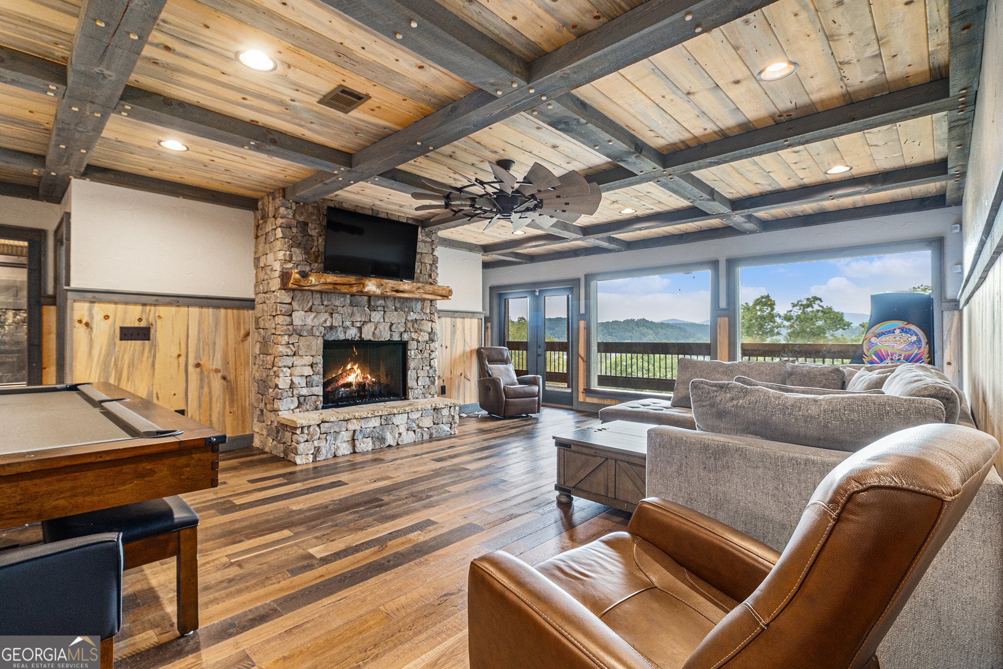 Ellijay, Georgia, 30540, United States, 5 Bedrooms Bedrooms, ,5 BathroomsBathrooms,Residential,For Sale,1952564