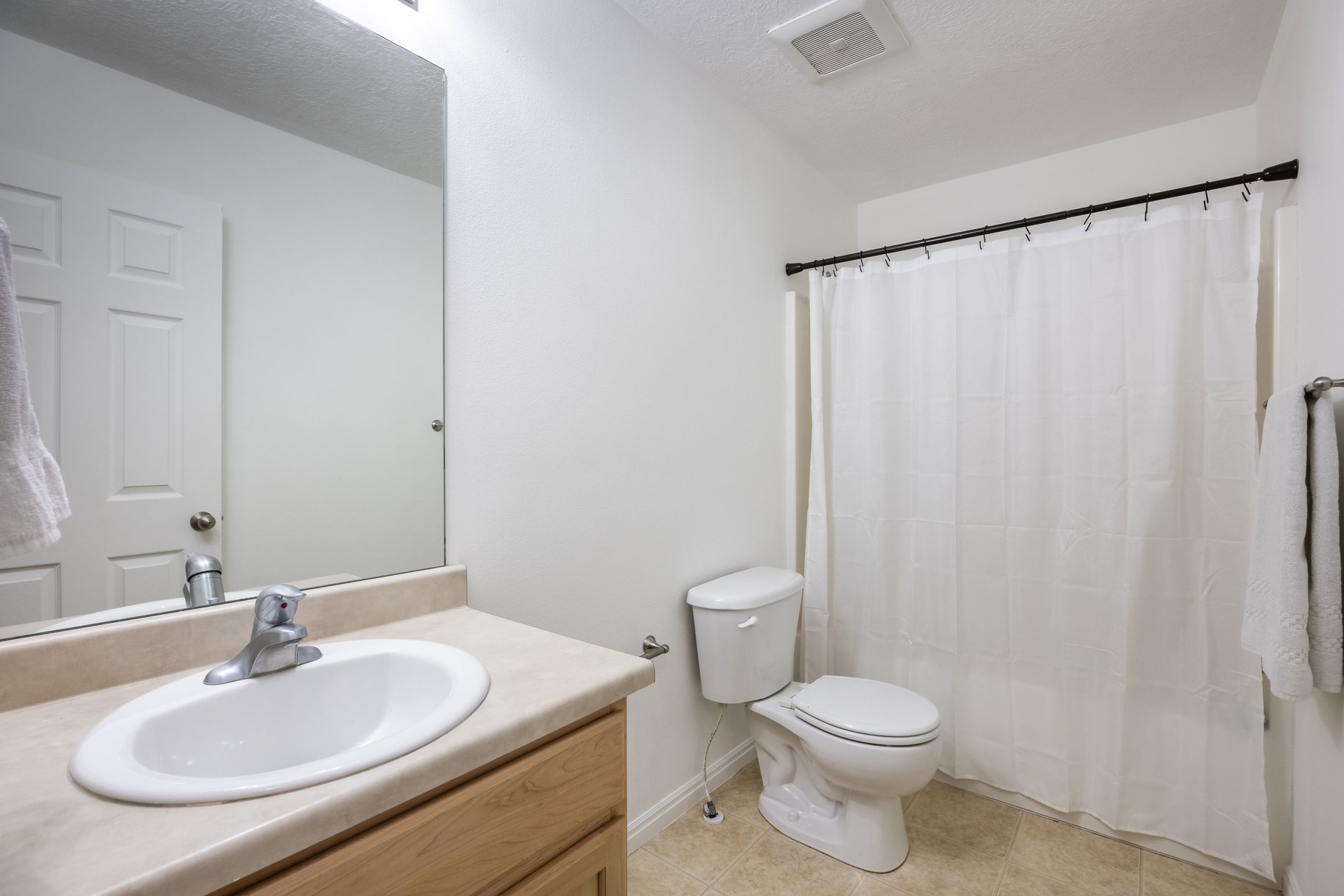  The Perfect Place to Call Home – Updated, Spacious & Move-In Ready - 物件實景