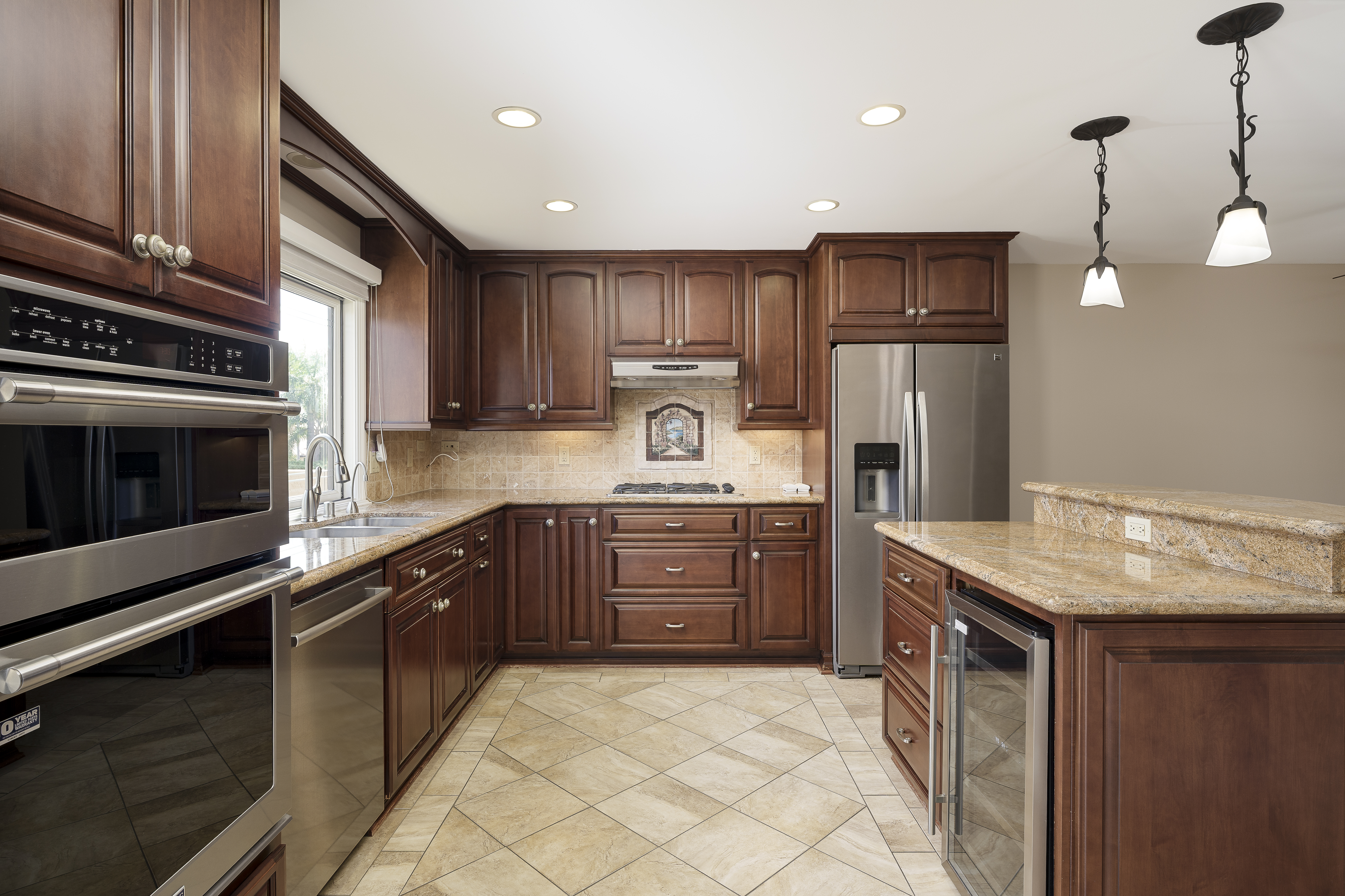  16475 Tropez Lane, Huntington Beach, CA 92649 - 物件實景