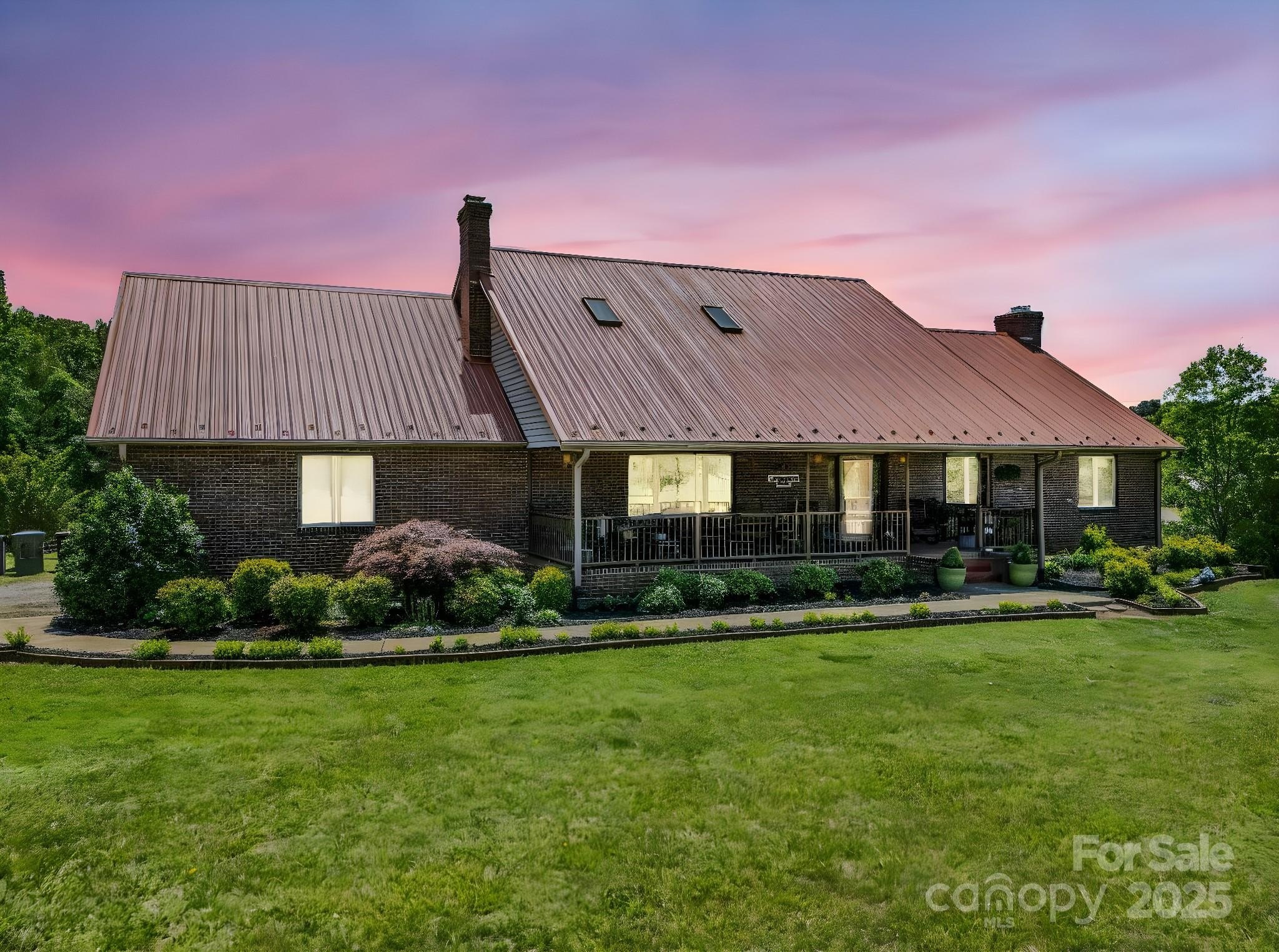 Iron Station, North Carolina, 28080, United States, 3 Bedrooms Bedrooms, ,3 BathroomsBathrooms,Residential,For Sale,1920922