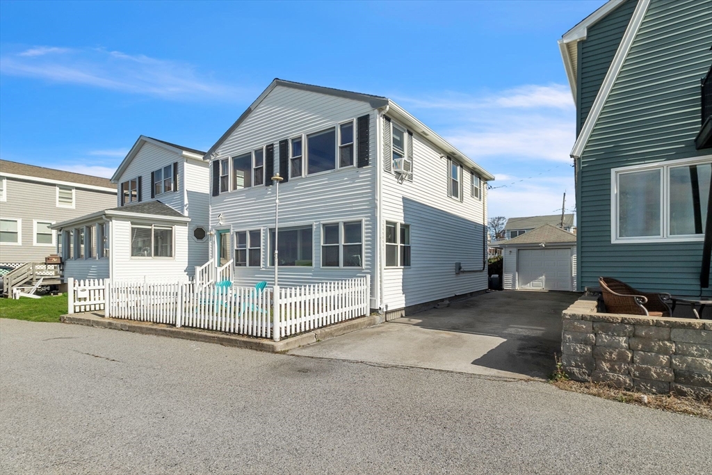 Weymouth, Massachusetts, 02191, United States, 3 Bedrooms Bedrooms, ,2 BathroomsBathrooms,Residential,For Sale,1876021