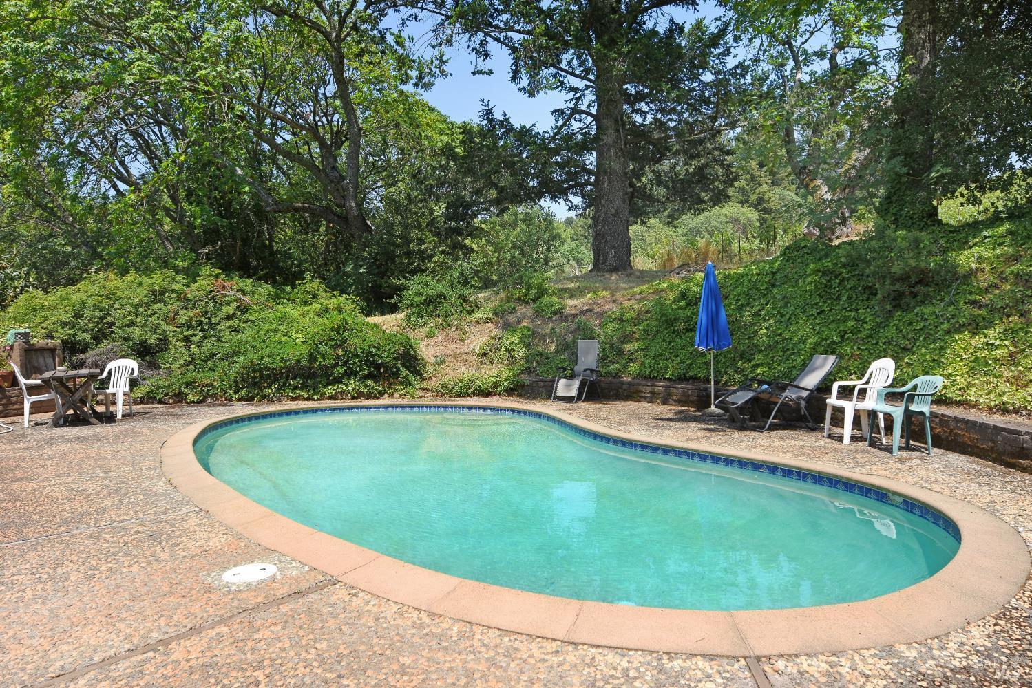 Glen Ellen, California, 95442, United States, 4 Bedrooms Bedrooms, ,3 BathroomsBathrooms,Residential,For Sale,2009295