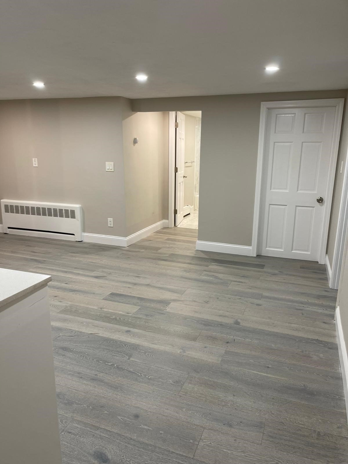 Revere, Massachusetts, 02151, United States, 6 Bedrooms Bedrooms, ,3 BathroomsBathrooms,Residential,For Sale,1898078