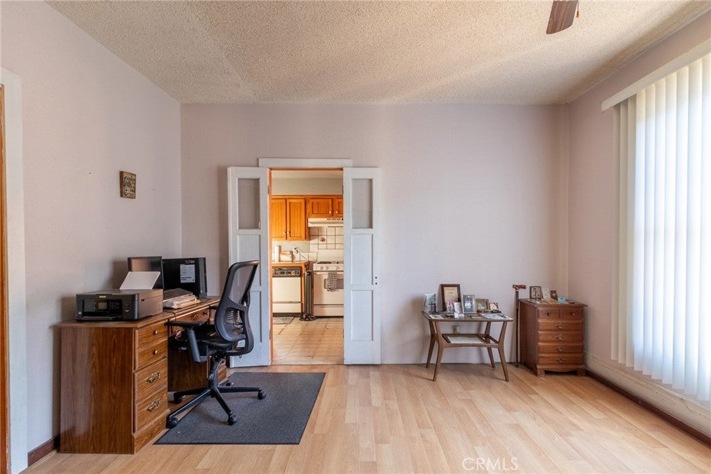 Redlands, California, 92373, United States, 4 Bedrooms Bedrooms, ,2 BathroomsBathrooms,Residential,For Sale,1989912