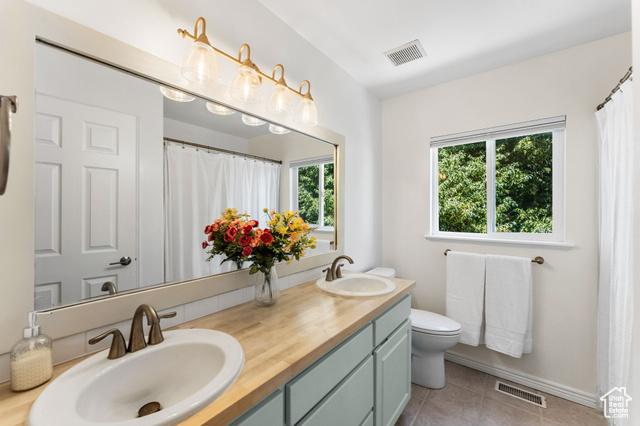 Layton, Utah, 84040, United States, 4 Bedrooms Bedrooms, ,3 BathroomsBathrooms,Residential,For Sale,1987390