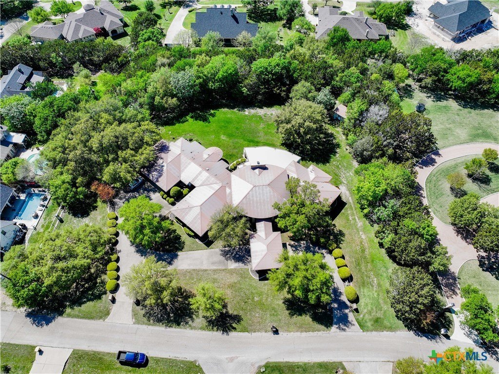 Salado, Texas, 76571, United States, 4 Bedrooms Bedrooms, ,7 BathroomsBathrooms,Residential,For Sale,1977249