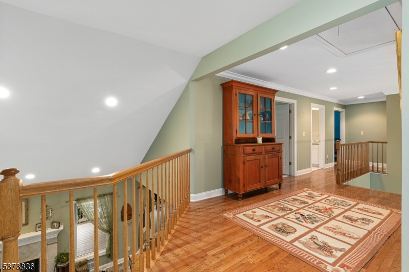 Hardyston Township, New Jersey, 07460, United States, 4 Bedrooms Bedrooms, ,4 BathroomsBathrooms,Residential,For Sale,1900804